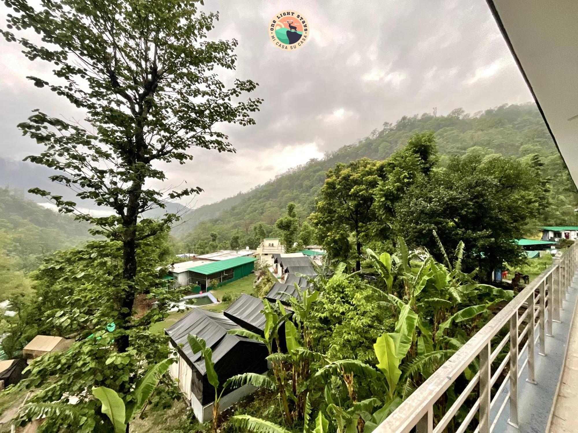 Rudram Aura X One Light Stays Rishīkesh Exterior foto